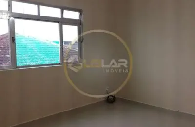 Apartamento de 2 dorms com armários embutidos no catiapoã