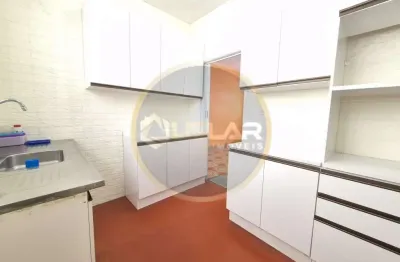 Apartamento tipo casa sobreposta alta com 2 dorms no gonzaguinha
