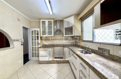 Apartamento de 2 dorms com garagem fechada no bairro encruzilhada