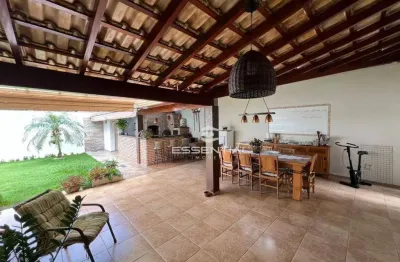 Lindo Sobrado com 4 dormitórios à venda, 220 m² por R$ 890.000 - Parque São Miguel - São José do Rio Preto/SP