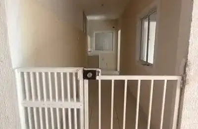 Casa com 2 quartos para alugar na Rua Zezita Cruz de Sales, 119, Jardim Gramacho, Duque de Caxias