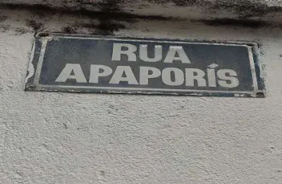 Apartamento com 2 quartos para alugar na Rua Maciel Monteiro, 35, Praia da Bandeira, Rio de Janeiro