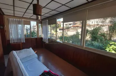 Casa dos sonhos no ingá, niterói - próxima à praia e a tudo!