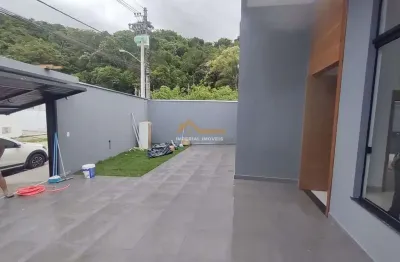 À venda i0506 - casa 3 dormitórios com piscina no massaguaçu em caraguatatuba/sp