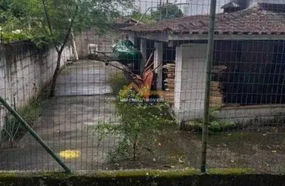 À venda - casa 3 dormitórios na enseada - são sebastião/sp