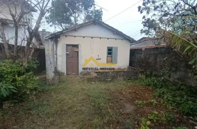 À venda i1048 - casa 2 dormitórios no centro - caraguatatuba/sp