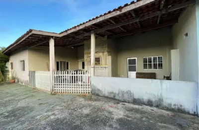À venda - terreno mais 3 casas no porto novo - caraguatatuba/sp