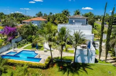 Linda casa com 6 qtos e 3 suítes, lazer total para o seu conforto
