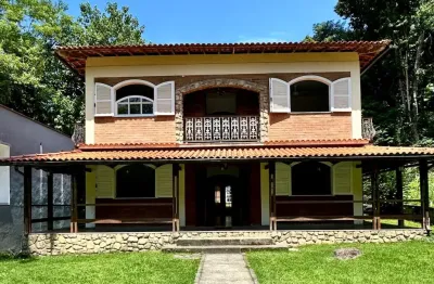 Casa em condomínio fechado para alugar na Rua Doutor Nilo Peçanha, 2, Conceição de Jacareí, Mangaratiba