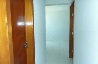 Apartamento com 2 quartos para alugar na Rua J, Cidade Jardim, Anápolis por R$ 1.280