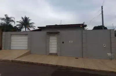 Casa à venda na Rua S-008, Jardim das Samambaias, Anápolis, 127 m2 por R$ 540.000