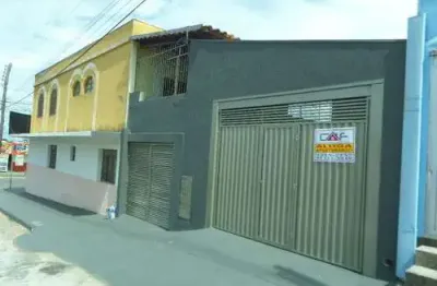 Apartamento com 3 quartos para alugar na Avenida Presidente Kennedy, Maracanã, Anápolis, 120 m2 por R$ 1.650