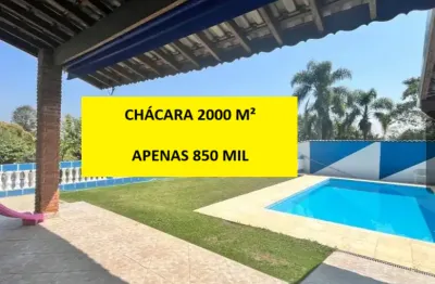 Linda chácara no bairro do vertentes em biritiba mirim
