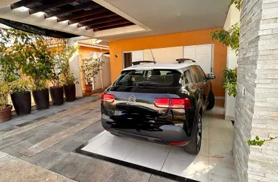 Casa com 3 quartos à venda na Avenida das Palmeiras, 255, Jardim Imperial, Cuiabá