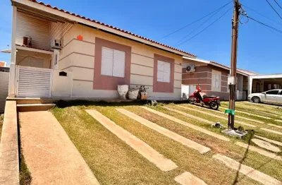 Casa em condomínio fechado com 2 quartos para alugar na Avenida das Palmeiras, 249, Jardim Imperial, Cuiabá