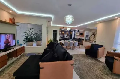 Casa  á venda com 4 quartos 1800m ² na freguesia (jacarepaguá)