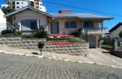 Casa com 3 quartos à venda no Centro, Farroupilha 