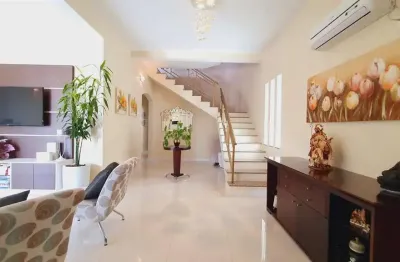 Casa com 3 quartos à venda no Cinqüentenário, Caxias do Sul 