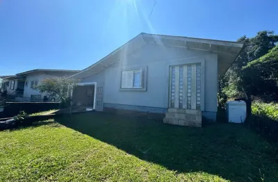 Casa com 3 quartos à venda no Industrial, Farroupilha 