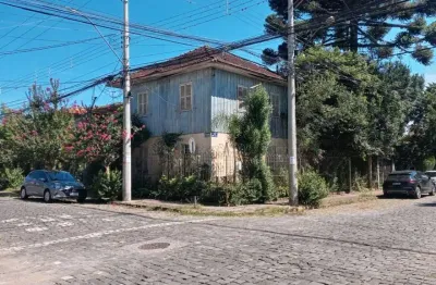 Casa com 3 quartos à venda no Pio X, Caxias do Sul 