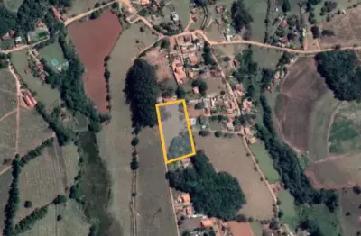 Área para chácara de 8.000 m² no bairro dos godoy em tuiuti/sp