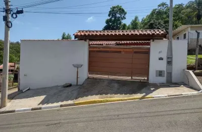 Pequena chácara para venda em morungaba com área total de 500m² e 180m² de construção