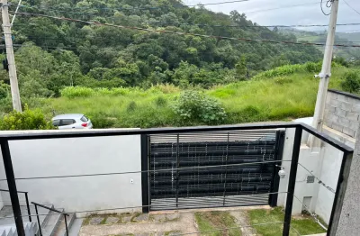 CASA NOVA, COM PISCINA , COM ÓTIMA LOCALIZAÇÃO, 15 minutos do centro de Atibaia!!! Bom Jesus dos Perdões