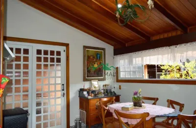 Casa com 2 dormitórios à venda por R$ 680.000,00 - Parque do Sol - Guaratinguetá/SP