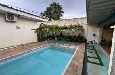 Casa com 3 dormitórios à venda, 262 m² por R$ 1.100.000,00 - Vila Paraíba - Guaratinguetá/SP