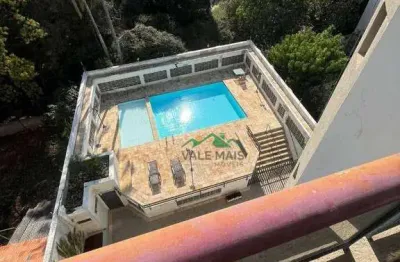 Apartamento com 4 dormitórios à venda, 230 m² por R$ 750.000,00 - Centro - Guaratinguetá/SP