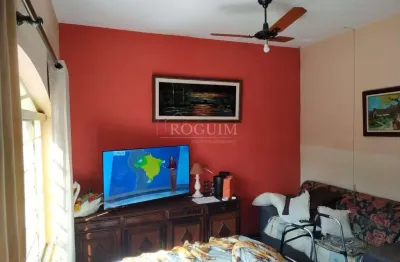 Casa com 2 dormitórios - garagem coberta e edícula - 379m  - centro