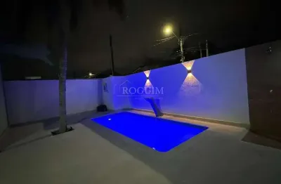 Venda ou troca Casa mobiliada com piscina, 3 quartos em Caraguatatuba