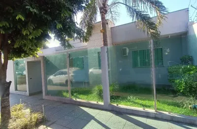Casa com 3 quartos à venda na Avenida Pioneiro Raul Ambrósio Valente, Jardim América, Maringá