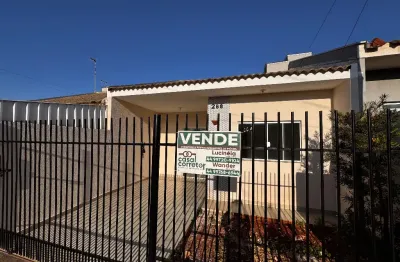 Casa com 2 quartos à venda na Avenida Marialva, 288, Jardim Itália, Marialva