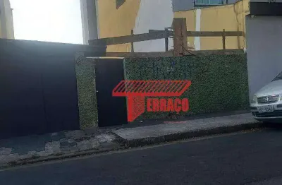 Terreno à venda na Rua Piranhas, Vila Scarpelli, Santo André