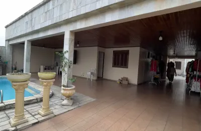 Casa com 6 quartos à venda na Rua Professora Heloisa Monteiro, Flores, Manaus