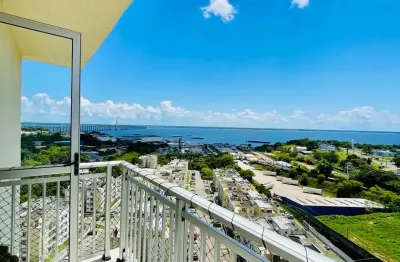 Vendo cobertura dos sonhos com vista deslumbrante para o rio negro