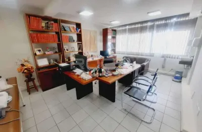 Sal comercial à venda e locação com 40m² de área útil no centro de ribeirão preto