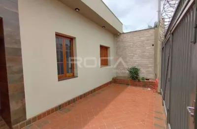 Casa à venda no centro de ribeirão preto com 2 dormitórios e suíte