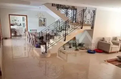 Casa mobiliada à venda com 4 quartos no bairro jardim botânico em ribeirão preto.