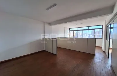 Sala comercial à venda com 77m² de área útil no centro, em ribeirão preto