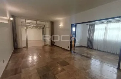Casa à venda com 4 quartos, sendo 1 suíte, no bairro alto da boa vista, em ribeirão preto.