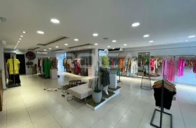 Comercial / loja com 4 banheiros e 03 garagens no alto da boa vista, ribeirão preto.