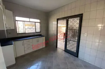 Casa com 3 quartos para alugar na Vila Santa Catarina, Americana 