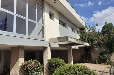 Casa com 6 quartos para alugar na Vila Cordenonsi, Americana 