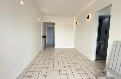 Alugo Apartamento próximo ao Parque do Mindú no Bairro Parque 10