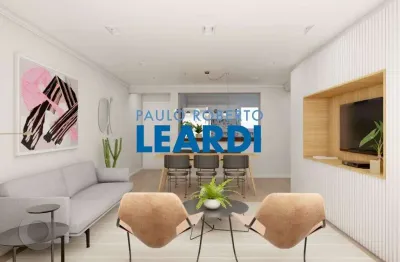 Apartamento à venda na rua humaitá, 184, bela vista, são paulo por r$ 921.000