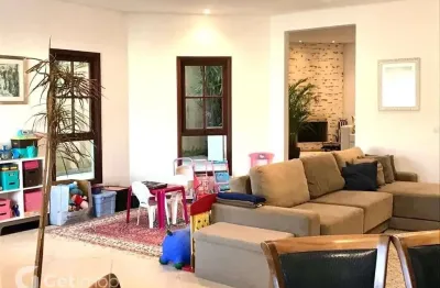 Casa em condomínio fechado com 5 quartos à venda na alameda traíra, 349, alphaville, santana de parnaíba por r$ 2.990.000