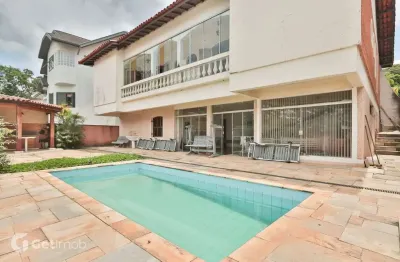 Casa em condomínio fechado com 4 quartos à venda na alameda peruíbe, 66, alphaville, santana de parnaíba por r$ 2.600.000