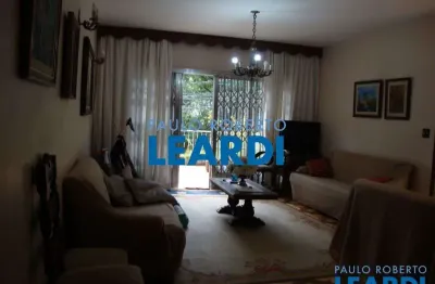 Casa à venda na rua girassol, 1416, sumarezinho, são paulo por r$ 1.700.000